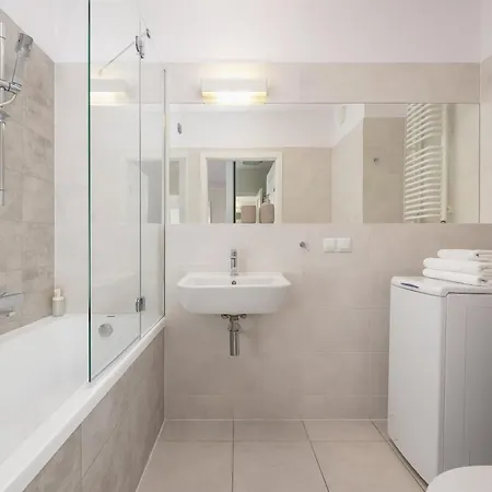 Apartamento Calma Suite - 1Br & Terrace - Kazimierz Cracóvia